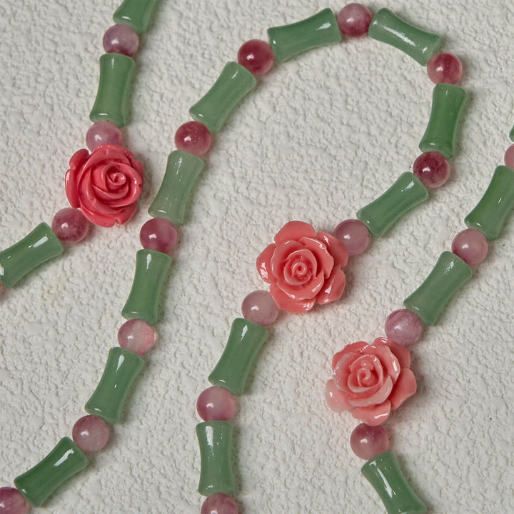 Christianartworkshop Rosario in bambù pacifico e fiori rosa con crocifisso e calice sacro - image 8