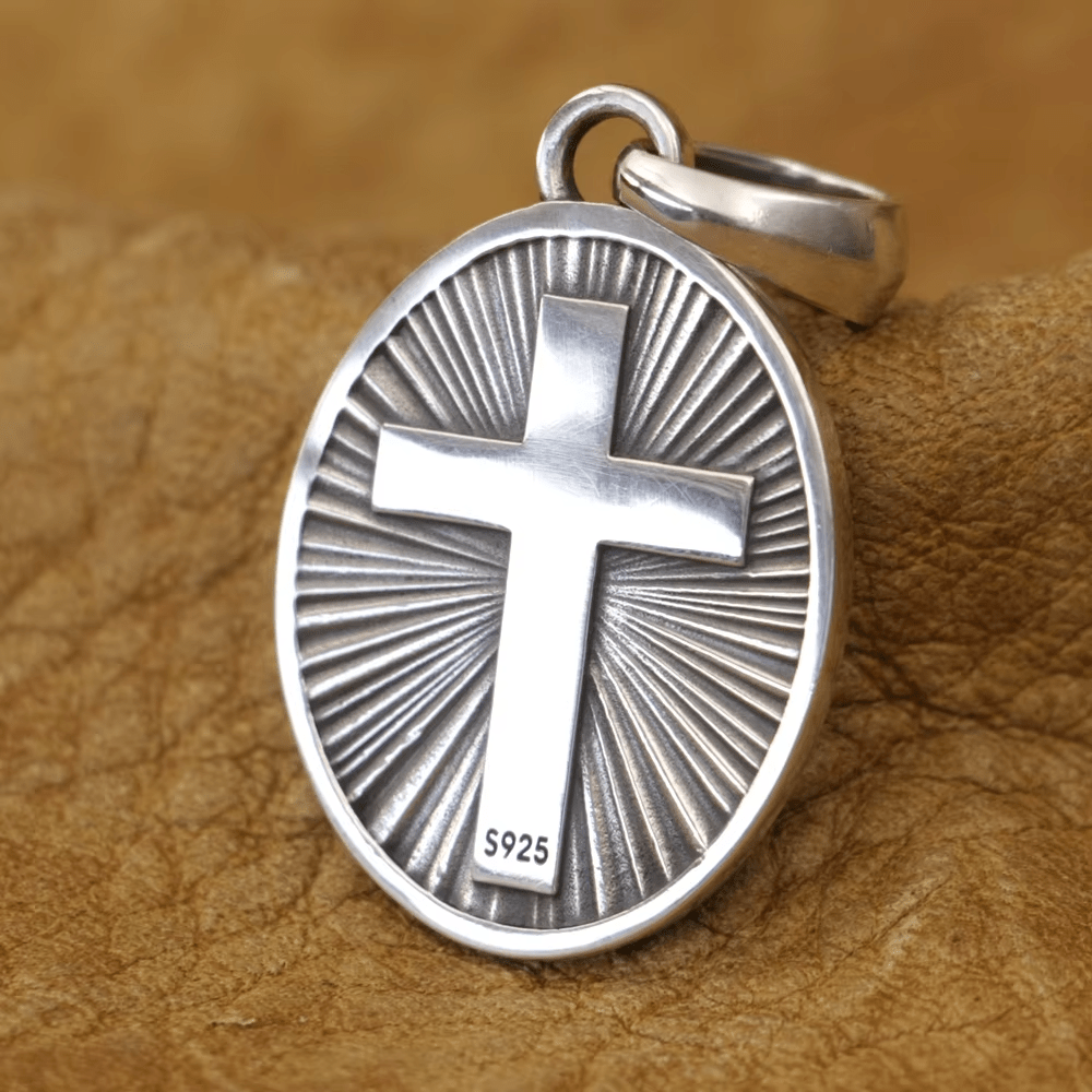 Collana del Sacro Cuore di Gesù con Radianza Divina Christianartworkshop realizzata in argento sterling - image 3