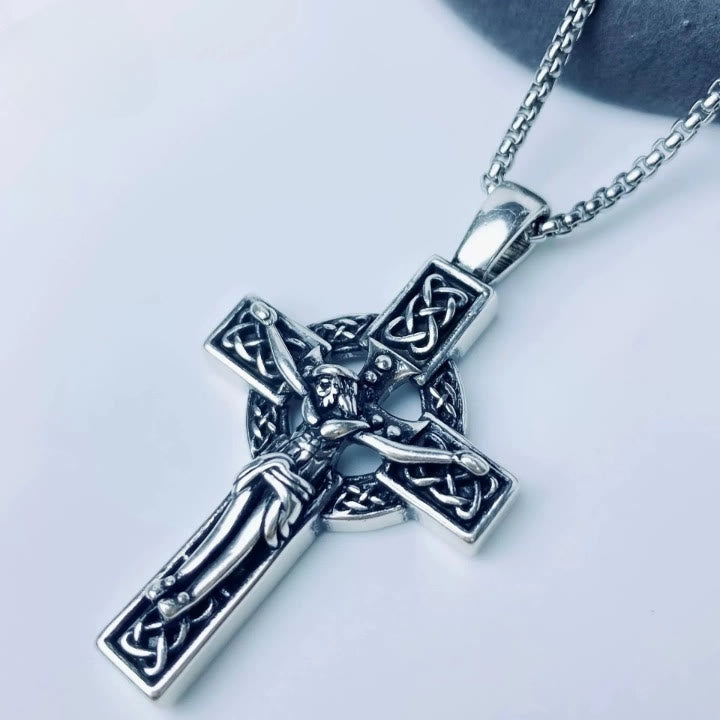 Christianartworkshop Collana con ciondolo a forma di crocifisso con nodo celtico e fede eterna: Cristo sulla croce - Crocifisso - image 0