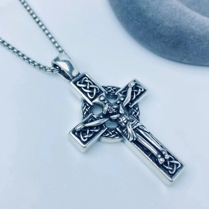 Christianartworkshop Collana con ciondolo a forma di crocifisso con nodo celtico e fede eterna: Cristo sulla croce - image 3
