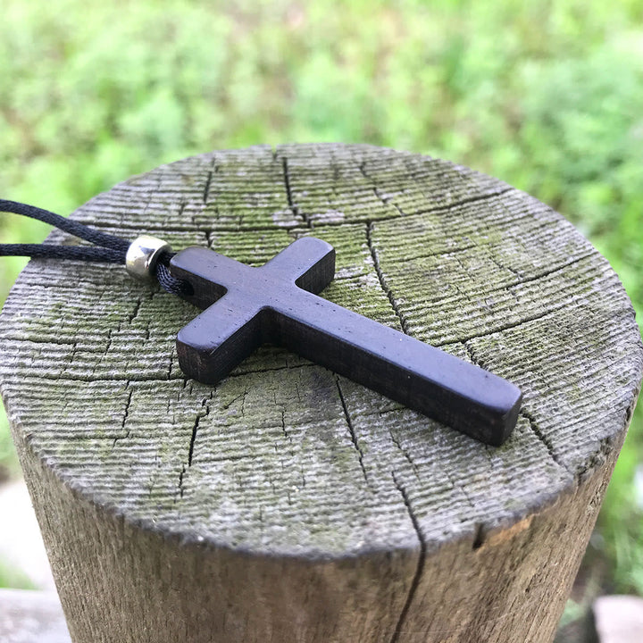 Collana classica con croce in ebano naturale Christianartworkshop : simbolo di fede puro e duraturo - image 7