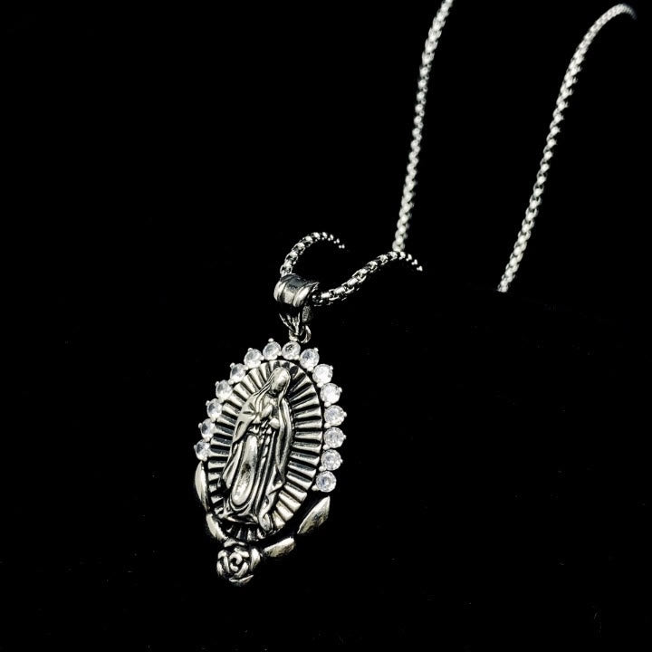 Christianartworkshop Collana con ciondolo della Madonna: simbolo sacro dell'aureola e della rosa - image 3