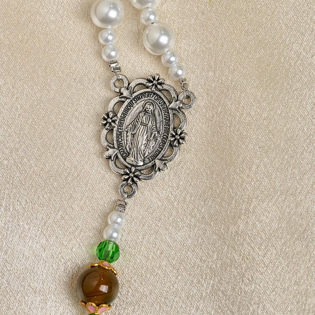 Christianartworkshop Floral Grace Rosario della Madonna con accenti di perline rosa e viola - image 17