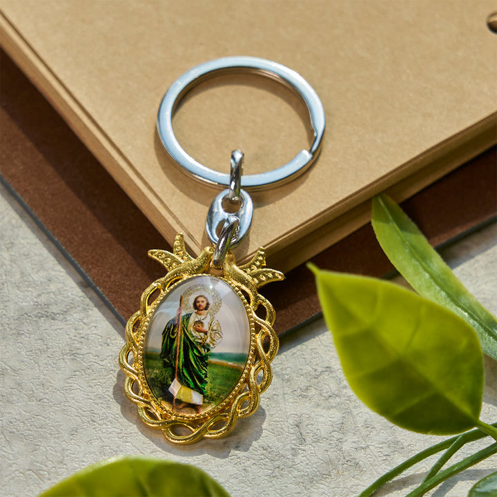 Christianartworkshop Portachiavi religioso di San Giuda con la colomba sacra: fedele compagno nella preghiera - image 1