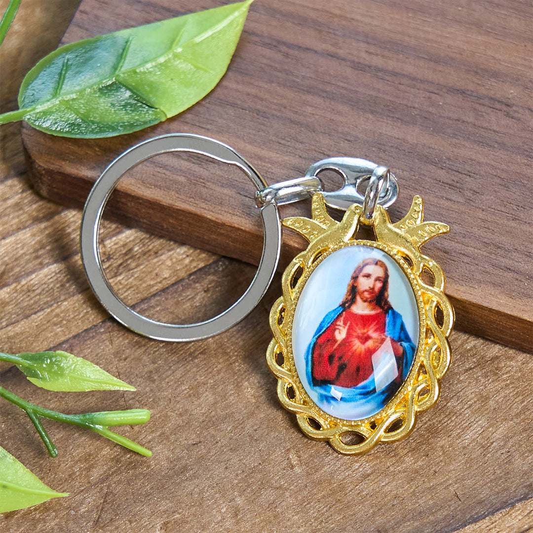 Christianartworkshop Portachiavi fedele del Sacro Cuore di Gesù: Colomba con cornice dorata e grazia senza tempo - Icona di Gesù - image 0