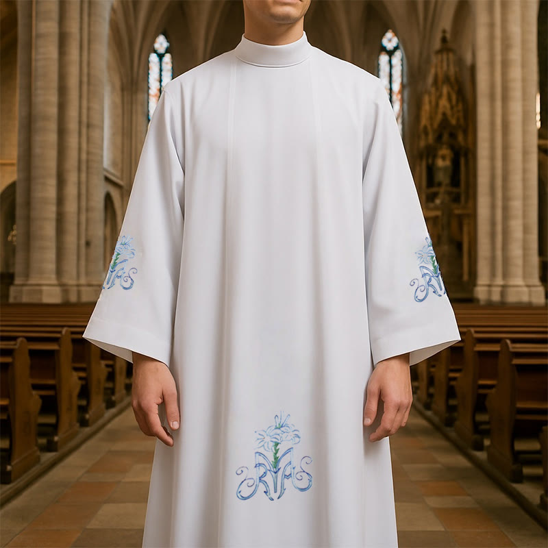 Christianartworkshop Grazioso abito clergy bianco con collo alto e motivo floreale di gigli blu - Bianco - 3XL - image 0