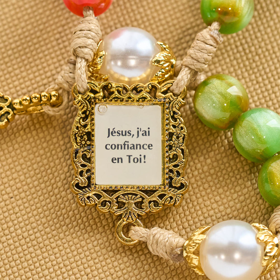 Christianartworkshop Rosario della Divina Misericordia fatto a mano con benedizioni natalizie, perline rosse e verdi e crocifisso in bronzo - image 5