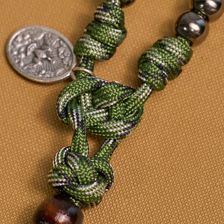 Rosario di benedizione in robusto paracord Christianartworkshop : Protetti dallo Spirito Santo e dalla Divina Misericordia - image 5
