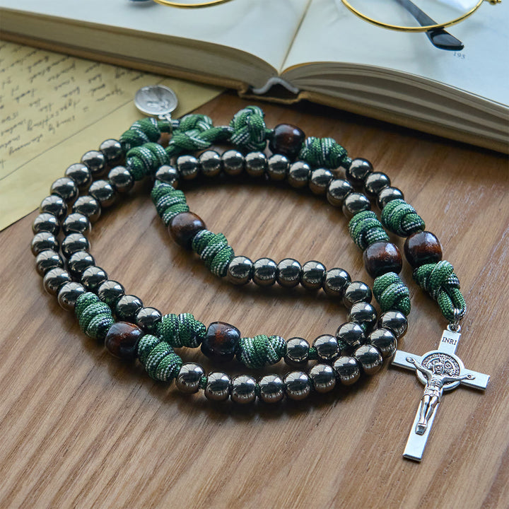 Rosario di benedizione in robusto paracord Christianartworkshop : Protetti dallo Spirito Santo e dalla Divina Misericordia - image 3