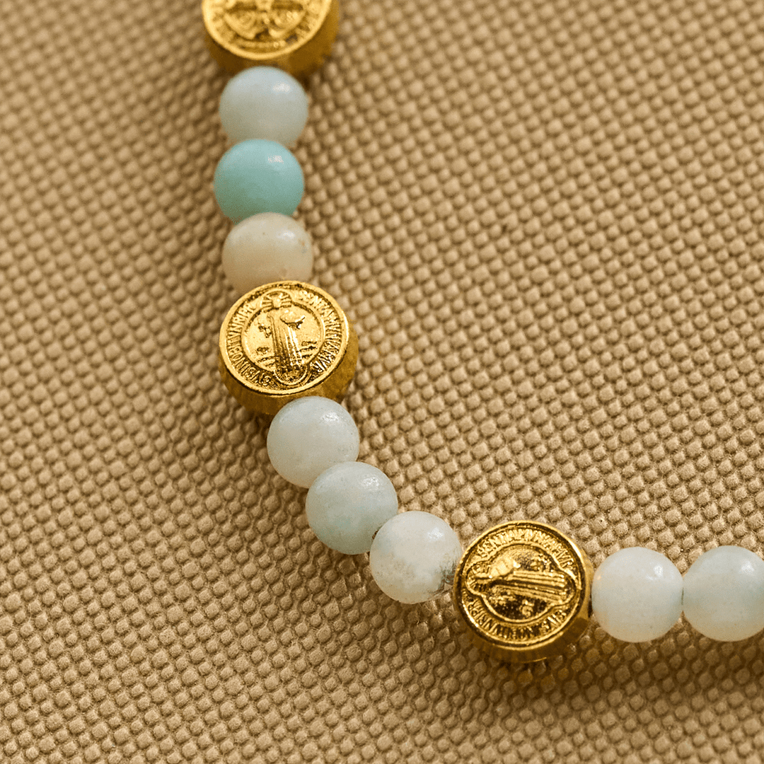 Christianartworkshop Cavigliera bicolore con benedizione di San Benedetto e delicate perline in pietra naturale - image 9