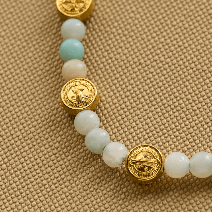 Christianartworkshop Cavigliera bicolore con benedizione di San Benedetto e delicate perline in pietra naturale - image 9