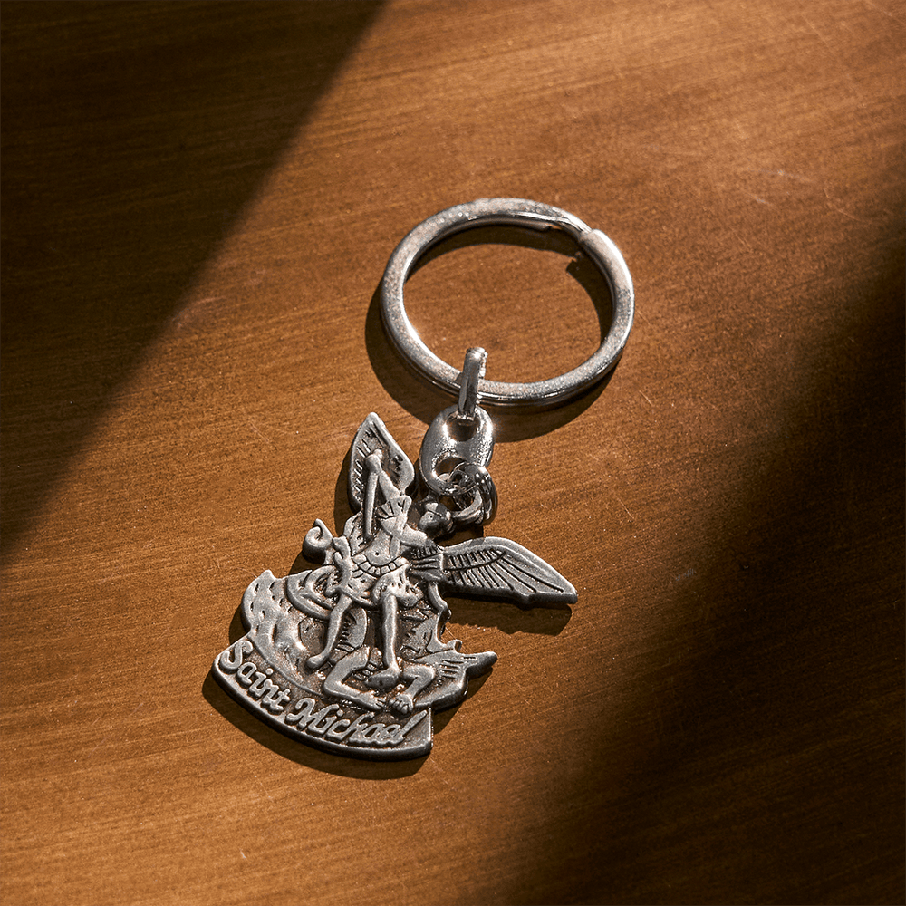 Christianartworkshop Scudo contro il male Portachiavi di San Michele Arcangelo - image 1