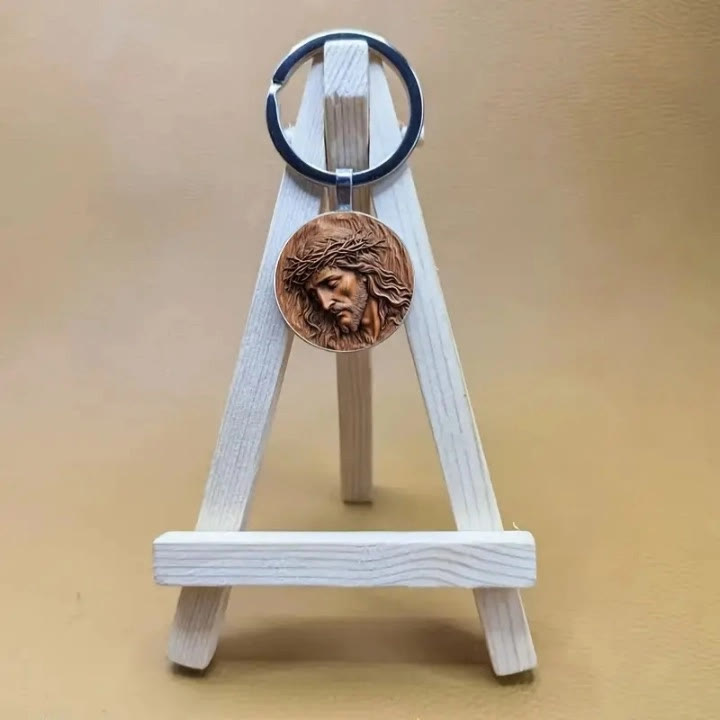 Christianartworkshop Portachiavi con corona di spine di Gesù: un sacro simbolo di protezione - image 1
