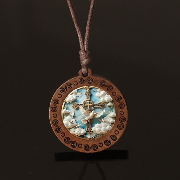 Christianartworkshop Collana con colomba e croce dello Spirito Santo: un'espressione visiva di fede devota - image 2