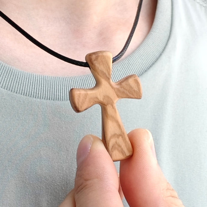 Collana con ciondolo a croce in legno Christianartworkshop : gioielli della fede cristiana - Grandi dimensioni - image 4