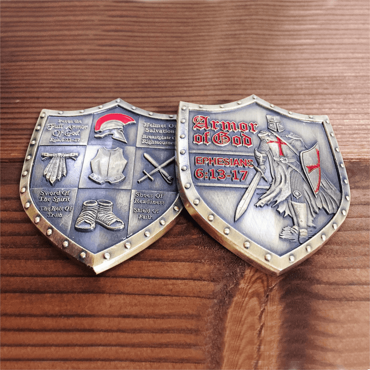 Moneta sfida in stile classico con scudo dell'armatura di Dio Christianartworkshop con Efesini 6:13–17 - image 1