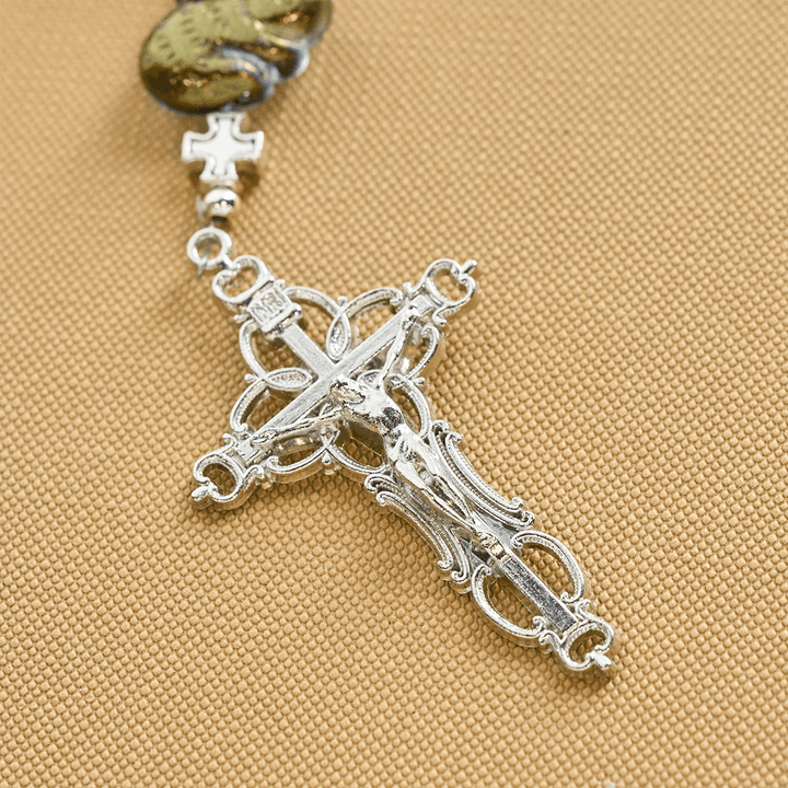 Christianartworkshop Sacro Cuore Benedizioni con ciondoli a forma di coniglio e rosario con perline bianche e verdi - image 8