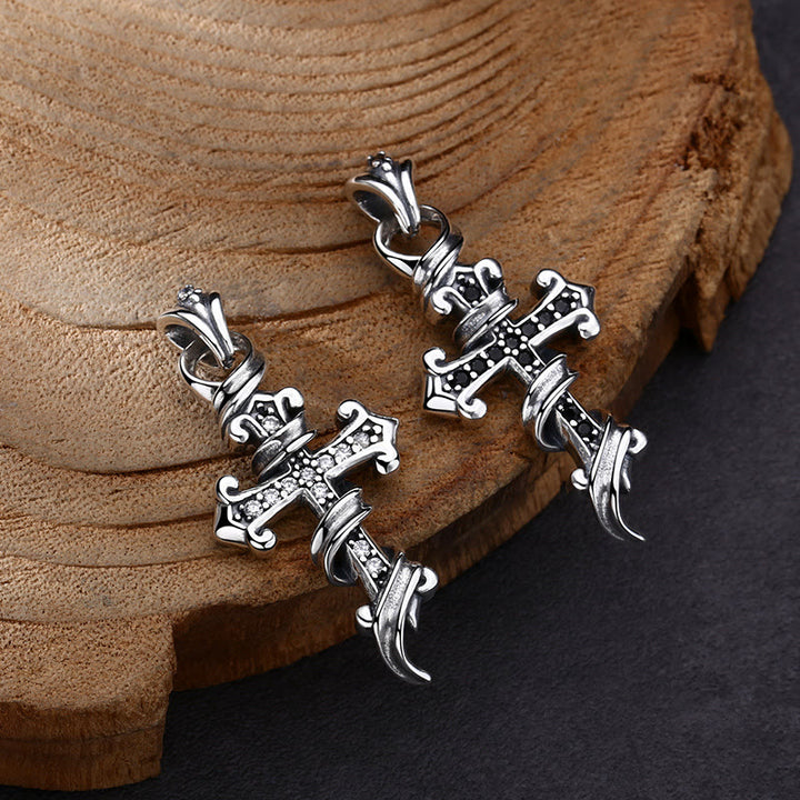 Christianartworkshop Orecchini a croce in argento sterling ispirati al retrò con design intrecciato: un simbolo nostalgico di fede - image 2
