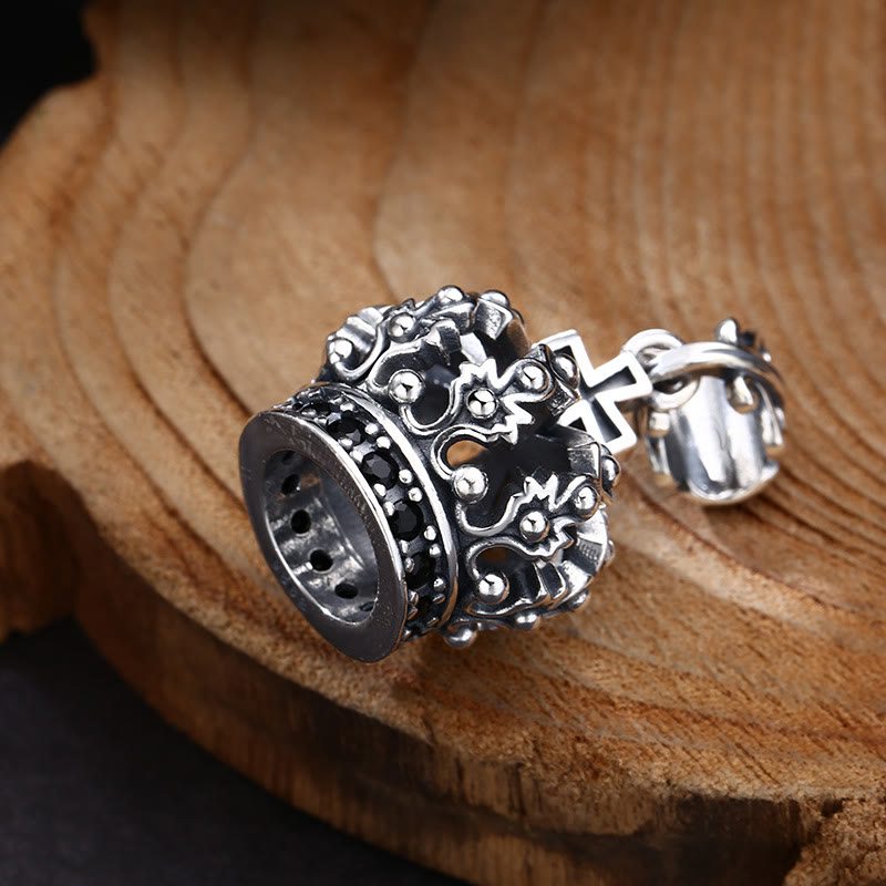 Christianartworkshop Ciondolo ornamentale a forma di croce e corona in argento sterling vintage: un caro simbolo di connessione spirituale - image 1