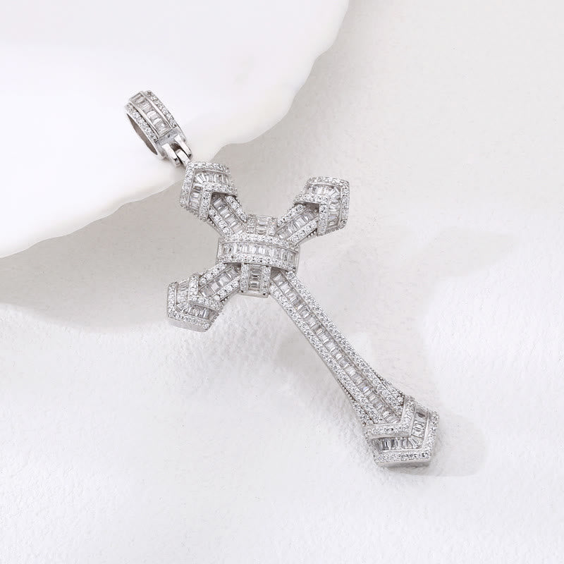 Christianartworkshop Ciondolo a croce in argento tempestato di diamanti artistici: una fusione unica di eleganza e fede - Argento Sterling 925 - image 0