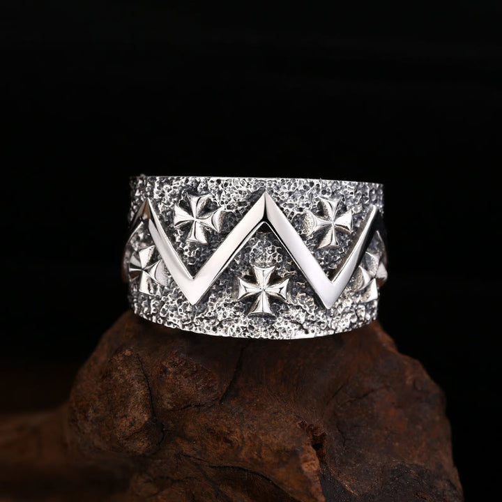 Christianartworkshop Classic 925 Silver Cross - Anello decorato: un profondo simbolo di fede - Adatto per taglie USA 7.5-9.5 - image 0