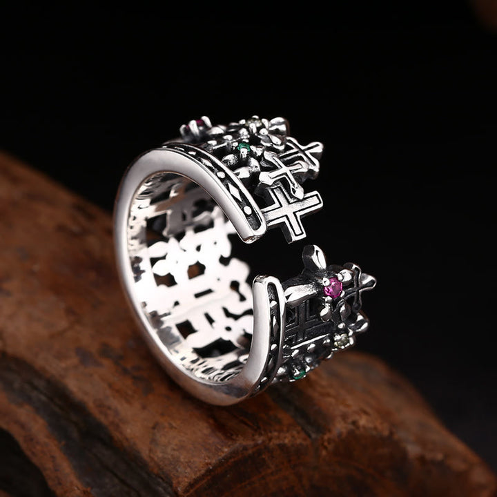 Christianartworkshop Anello con croce in argento con corona e zircone ispirato al gotico: un'audace espressione di riverenza spirituale - image 3
