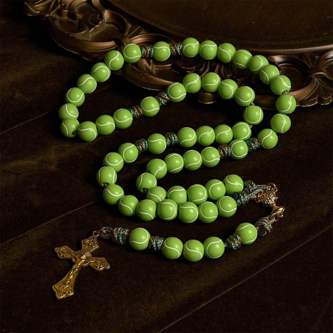 Christianartworkshop Crocifisso della Vittoria con Rosario dinamico da tennis: la fede incontra la passione atletica - image 2