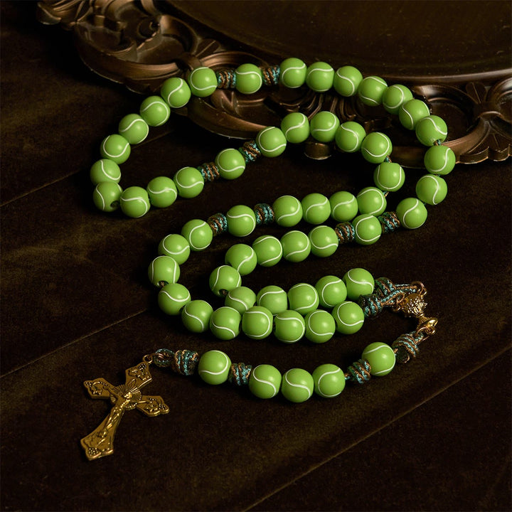 Christianartworkshop Crocifisso della Vittoria con Rosario dinamico da tennis: la fede incontra la passione atletica - image 2