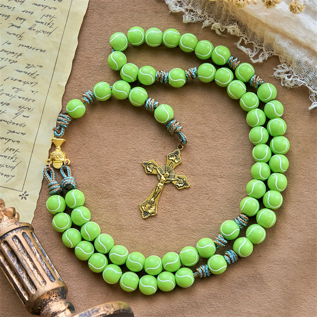 Christianartworkshop Crocifisso della Vittoria con Rosario dinamico da tennis: la fede incontra la passione atletica - image 5