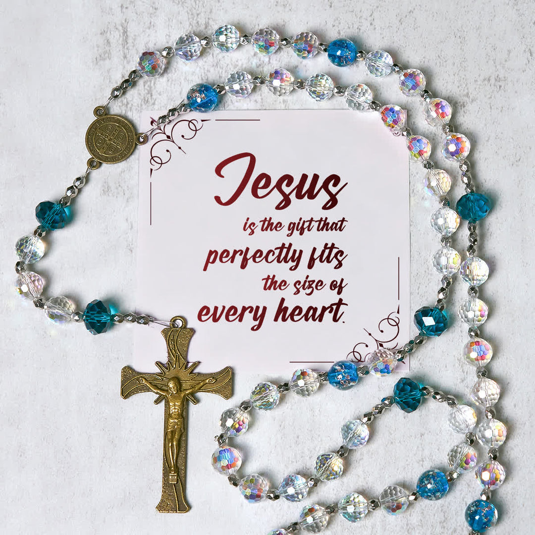 Christianartworkshop FEDE IN PREGHIERA: Elegante rosario di San Benedetto con grani lucenti e carta regalo - Gesù è il Dono - image 0