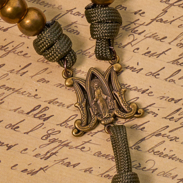 Rosario in paracord Enduring Faith Christianartworkshop con grani in bronzo: tradizione intrecciata con forza - image 7