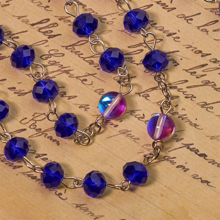 Christianartworkshop Rosario mistico con perline sfaccettate viola e blu e medaglia della Madonna in smalto - image 6