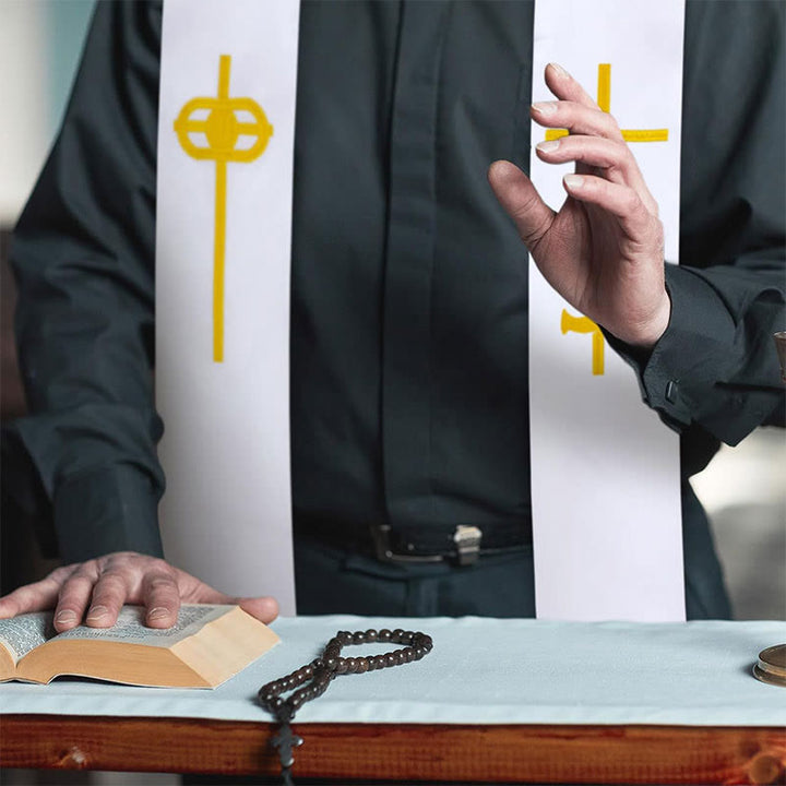 Christianartworkshop Stola liturgica bianca pura con croce dorata e colomba dello Spirito Santo - image 2