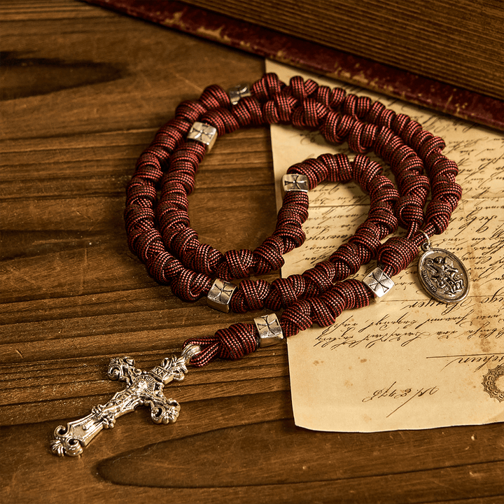 Christianartworkshop Rosario in paracord rosso intenso "Devozione del Guerriero" con San Michele Arcangelo - image 2