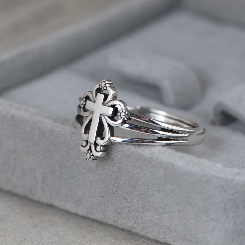 Anello in argento sterling decorato con croce in stile cattedrale Christianartworkshop con volute floreali - image 3