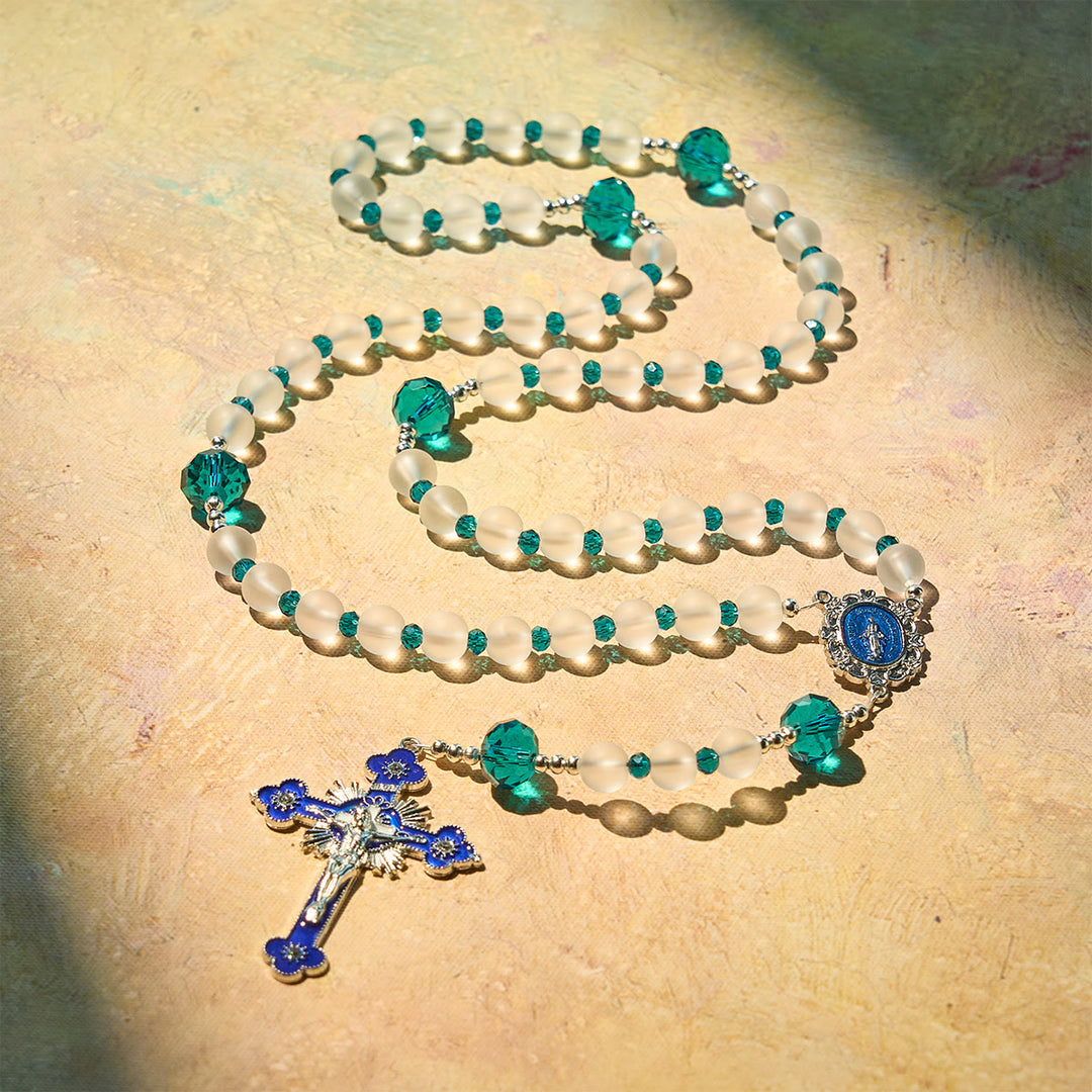 Christianartworkshop Rosario in vetro bianco satinato in stile blu oceano con crocifisso e Madonna - image 6