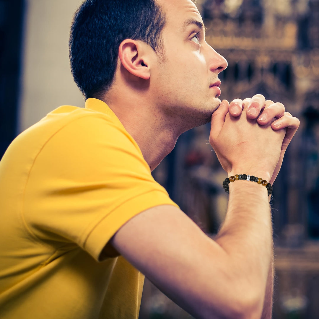 Bracciale con croce Christianartworkshop con occhio di tigre, onice nero e zirconi cubici - Acciaio inossidabile con accenti - image 6