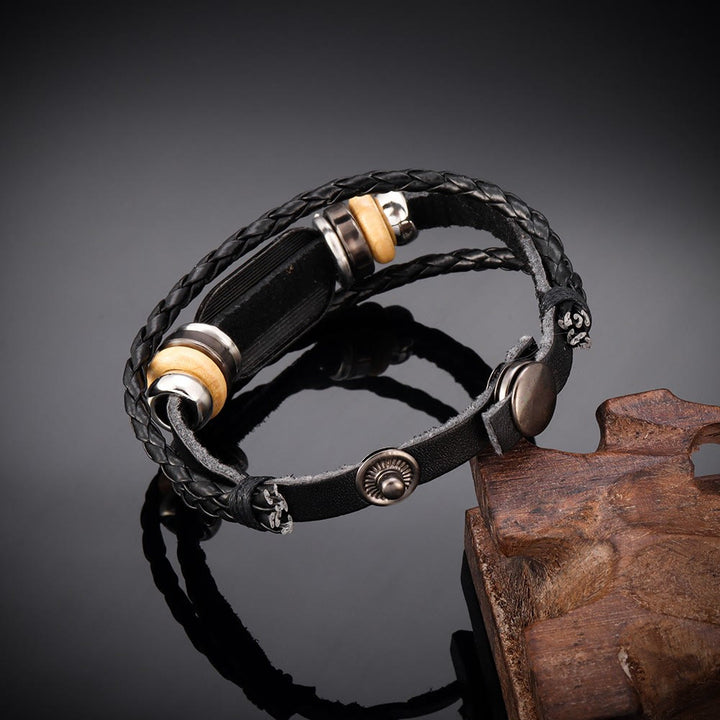 Bracciale in pelle intrecciata fatto a mano di Christianartworkshop con iscrizione del Salmo 18:2 - image 3