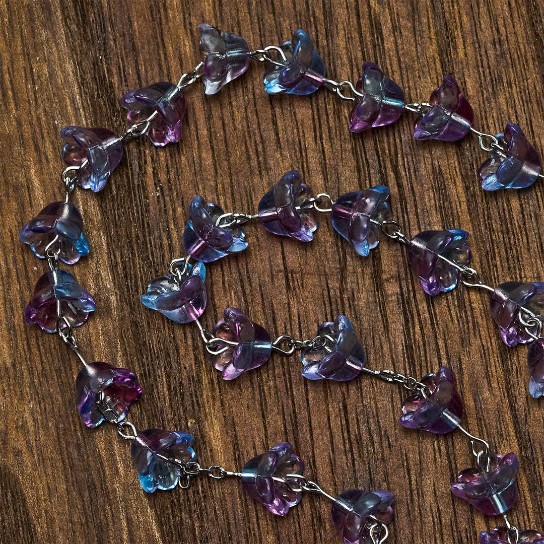 Rosario in vetro con mughetto pastello e Madonna di Christianartworkshop: pura grazia mariana - image 10