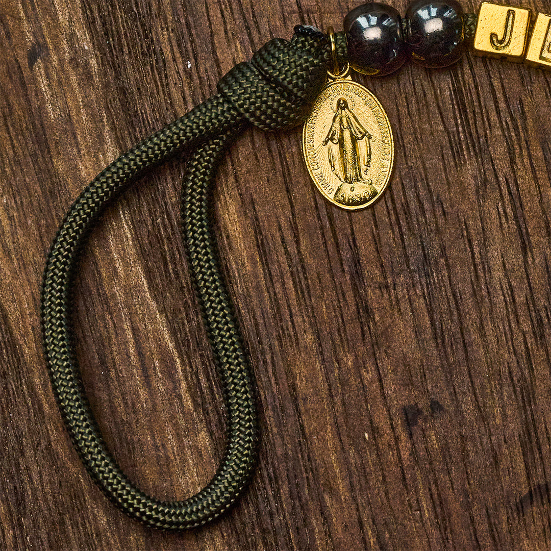 Christianartworkshop Rosario tascabile compatto con perline in stile ematite, crocifisso e lettera personalizzata JESUS - image 9