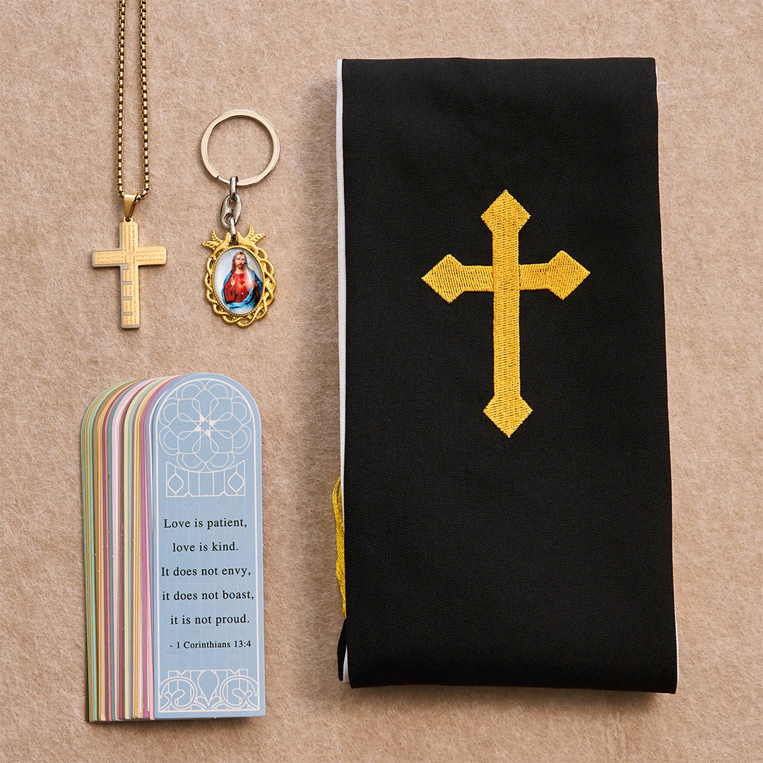 Christianartworkshop Set di benedizione con croce nera e dorata con Madonna e croce delle Scritture: Vivi nella fede - Collana d'oro - image 3