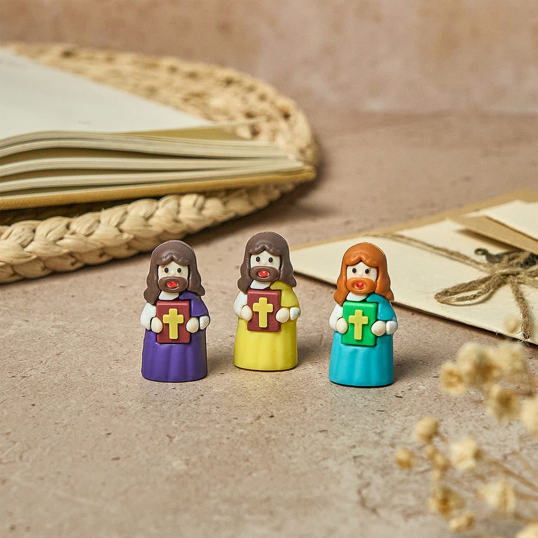 Christianartworkshop Set di mini statuette a 3 colori con Bibbia a croce per scrivania, auto, comodino - 30 pezzi/set - image 0