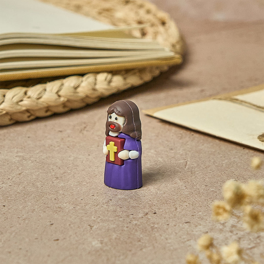 Christianartworkshop Set di mini statuette a 3 colori con Bibbia a croce per scrivania, auto, comodino - image 1