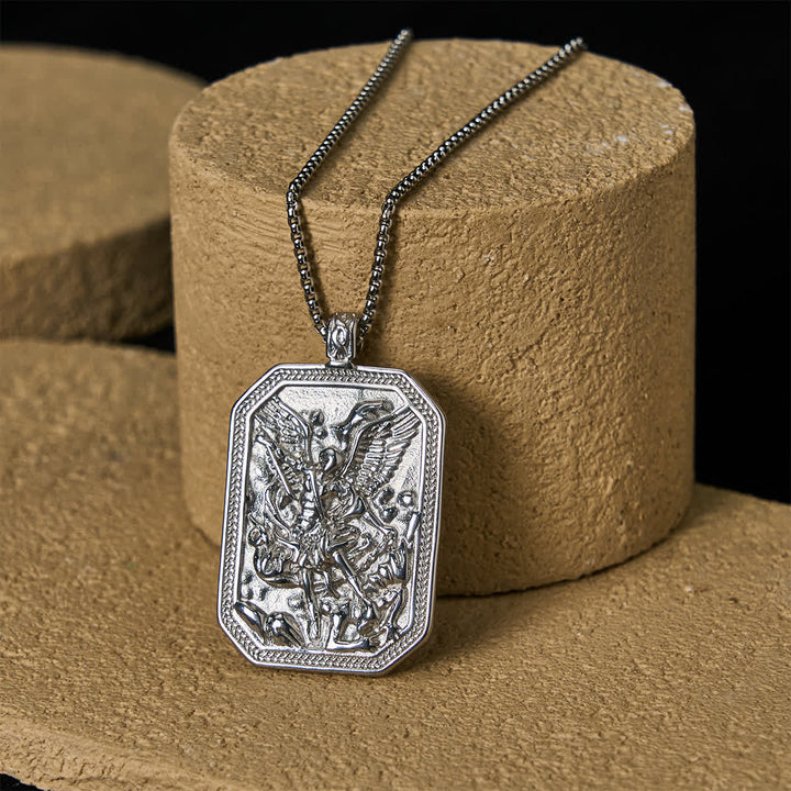 Christianartworkshop Collana con ciondolo in acciaio inossidabile con protezione di San Michele Arcangelo in stile classico - Argento - image 14