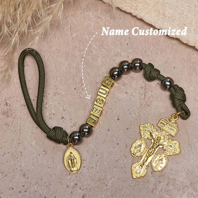 Christianartworkshop Rosario tascabile compatto con perline in stile ematite, crocifisso e lettera personalizzata di GESÙ - Nome personalizzato(tutto in maiuscolo) - image 4