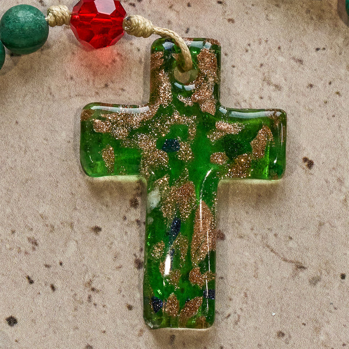 Christianartworkshop Regalo di Natale: Rosario in pietra verde con motivi per la preghiera devota: Croce in vetro verde-dorato - image 13