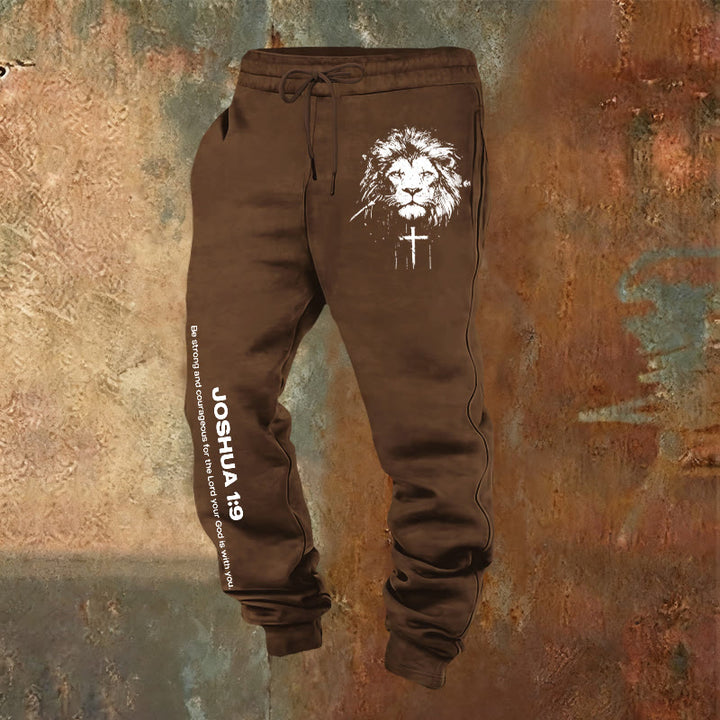Pantaloni della tuta del Leone di Giuda Christianartworkshop : versetto di Giosuè 1:9 in carboncino - Marrone - 2XL - image 16
