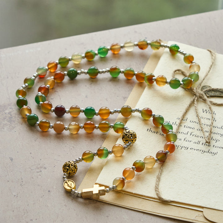 Bracciale rosario multistrato in malachite natalizia Christianartworkshop con croce e medaglia - image 1