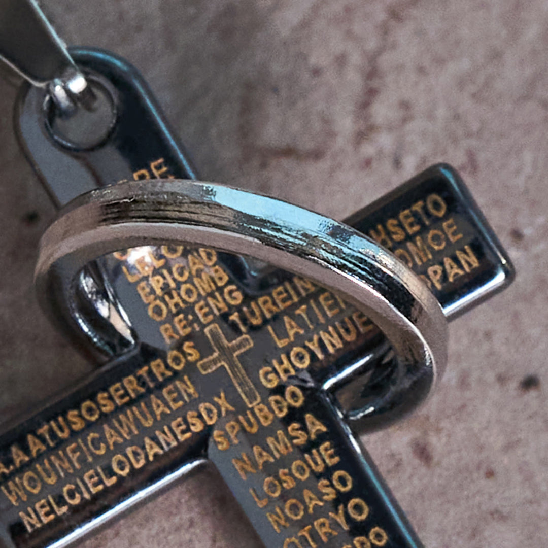 Collana con ciondolo a croce con anello intrecciato del Padre Nostro Christianartworkshop : stile audace e significato sacro - image 4