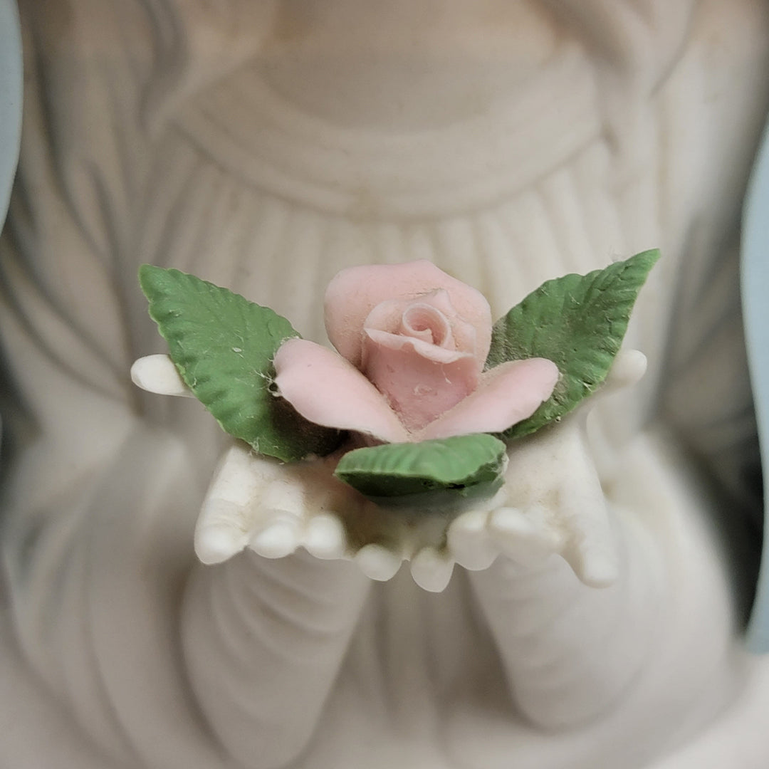 Christianartworkshop Madonna in preghiera, ornamento da tavolo illuminato: fede serena per uno spazio devozionale - image 5